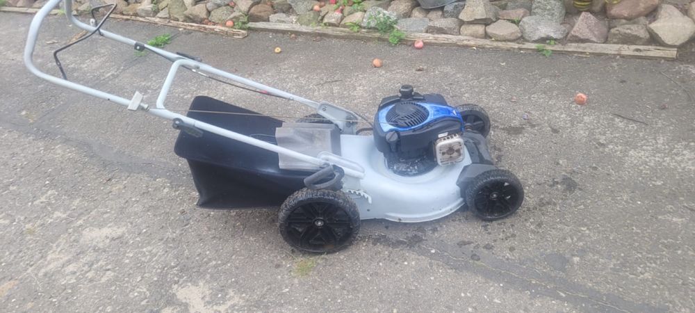 Kosiarka spalinowa silnik Briggs & Stratton bez napędu