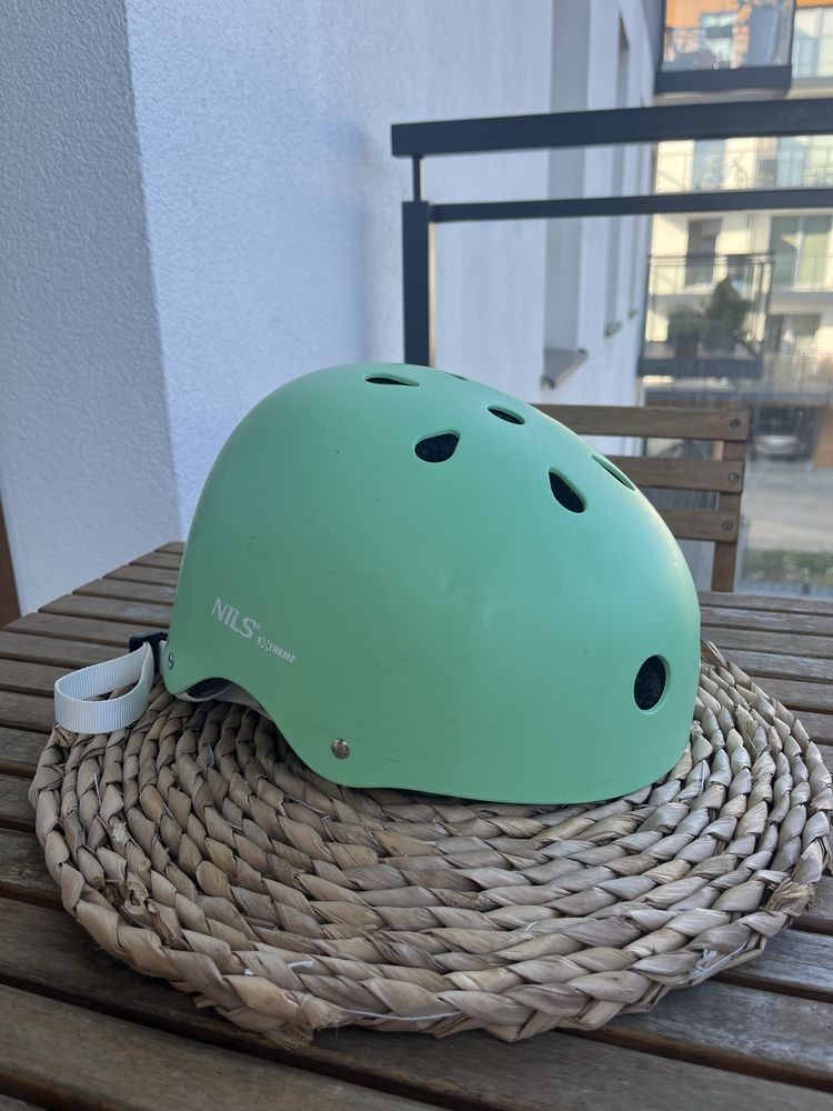 Kask rowerowy NILS L