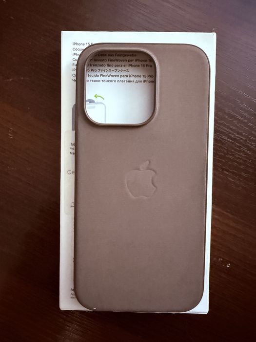 Оригінальний чохол до iphone 15 pro
