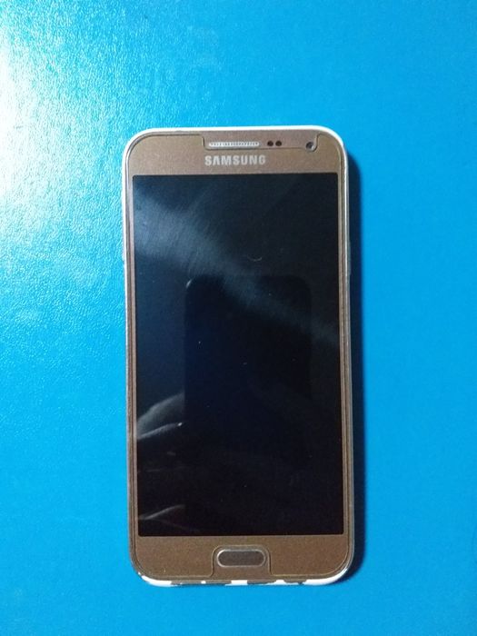 Мобільний телефон Samsung Galaxy E5 E500H