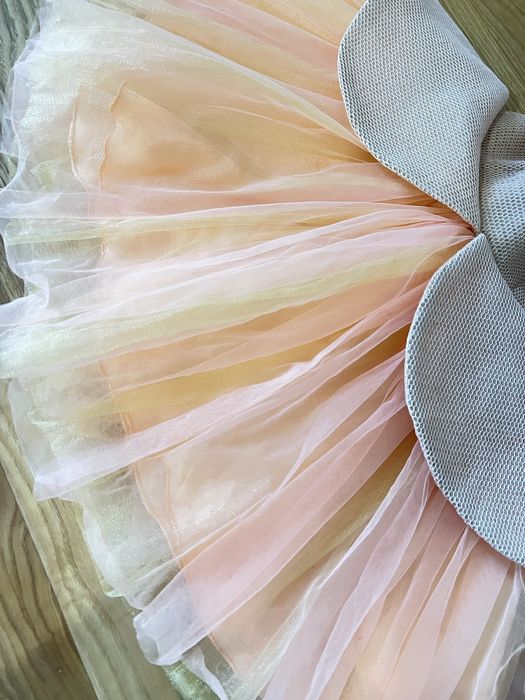 Сукня на свято для дівчинки 1,5 року