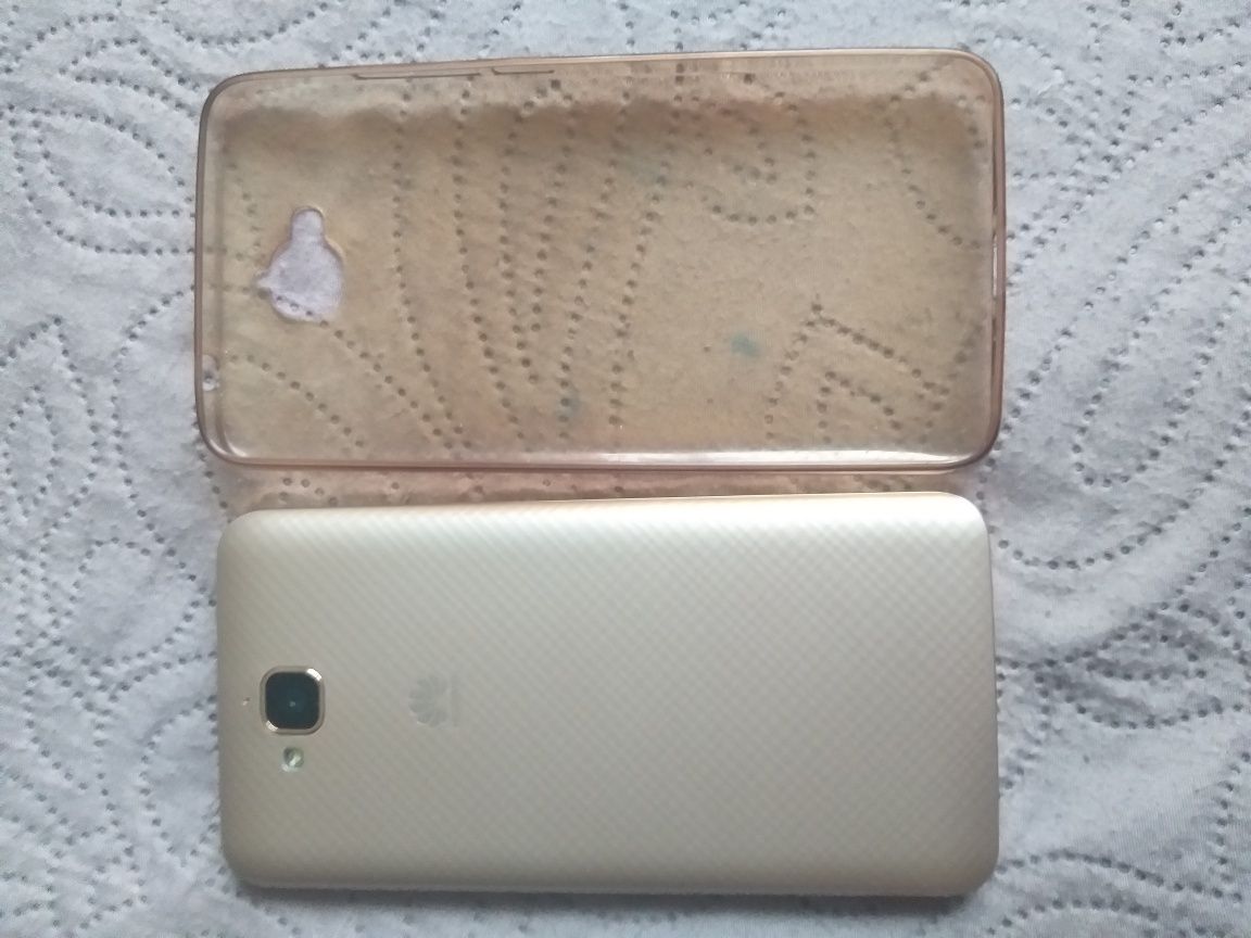 Продам смартфон Huawei TIT-U02