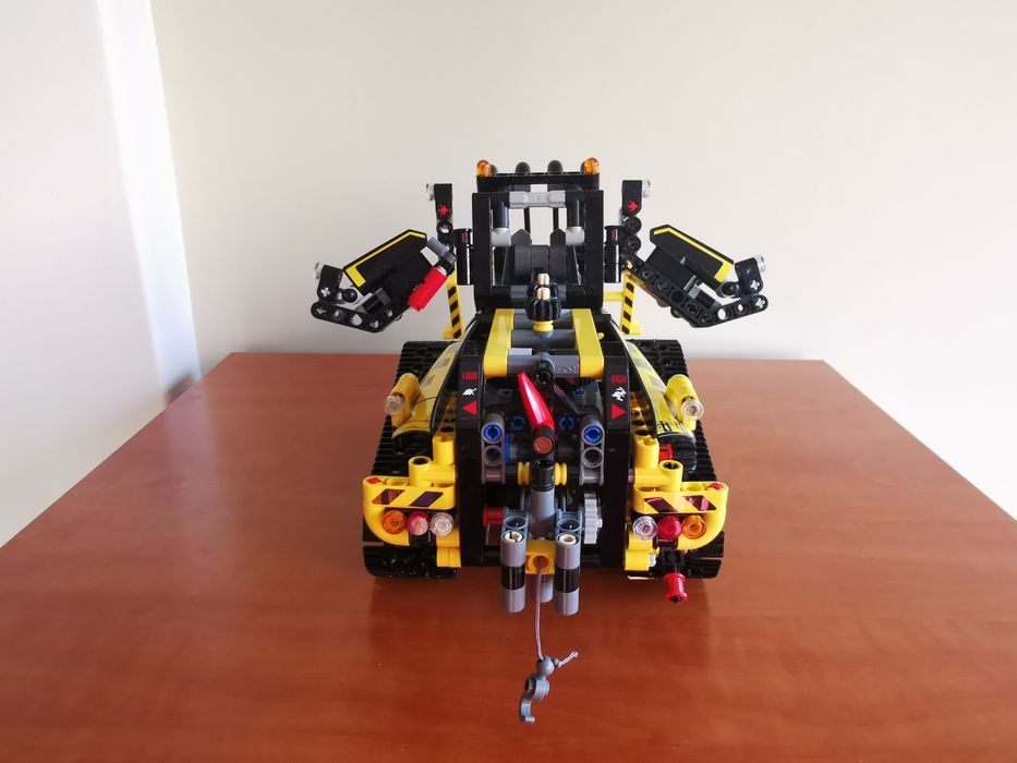 Lego 42094 Tracked loader