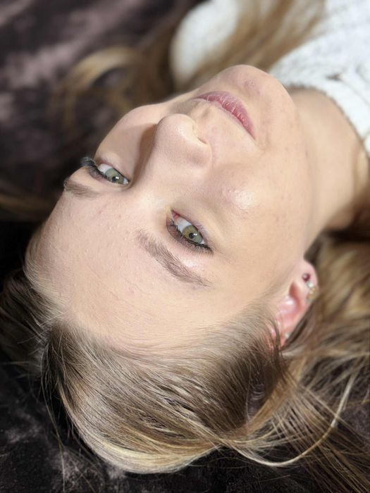 Przedłużanie rzęs 3D / 4D – piękne, lekkie, naturalne spojrzenie