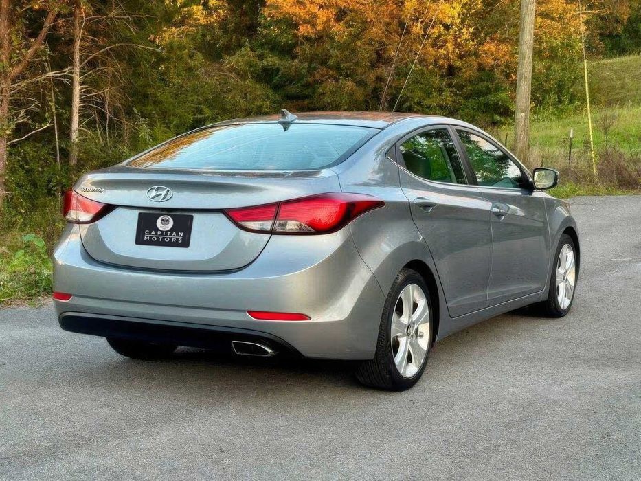 Hyundai Elantra      2014