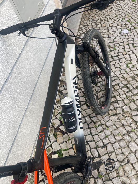 Bicicleta BTT Olímpia F1 carbono