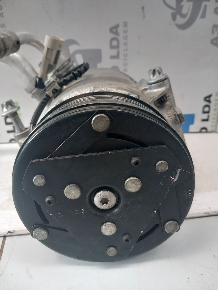 Compressor de ar condicionado Opel Astra J