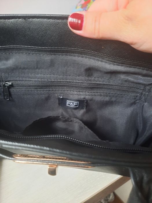 Сумка від фірми F&F