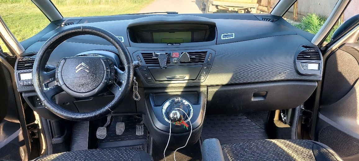 Продам Citroen grand C4 picasso