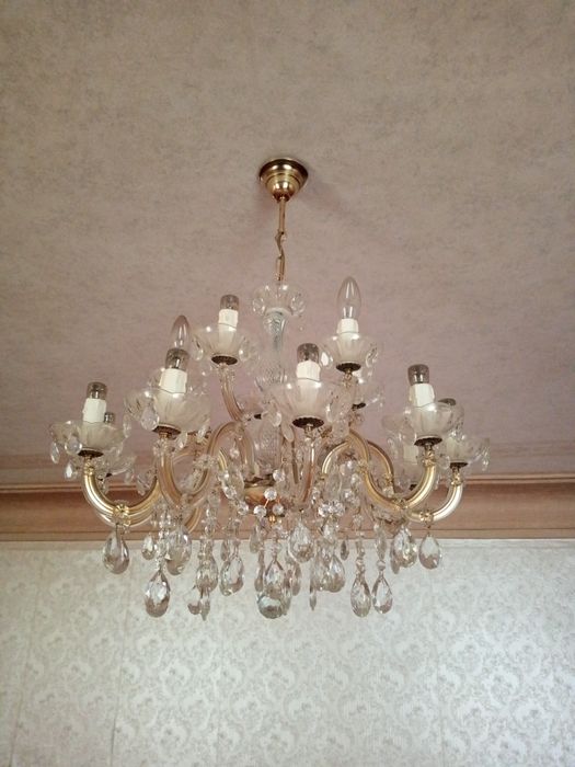 Хрустальная люстра производитель Чехия 15 рожков