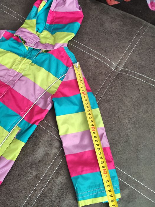 Куртка   вітровка ,   для  дівчинки