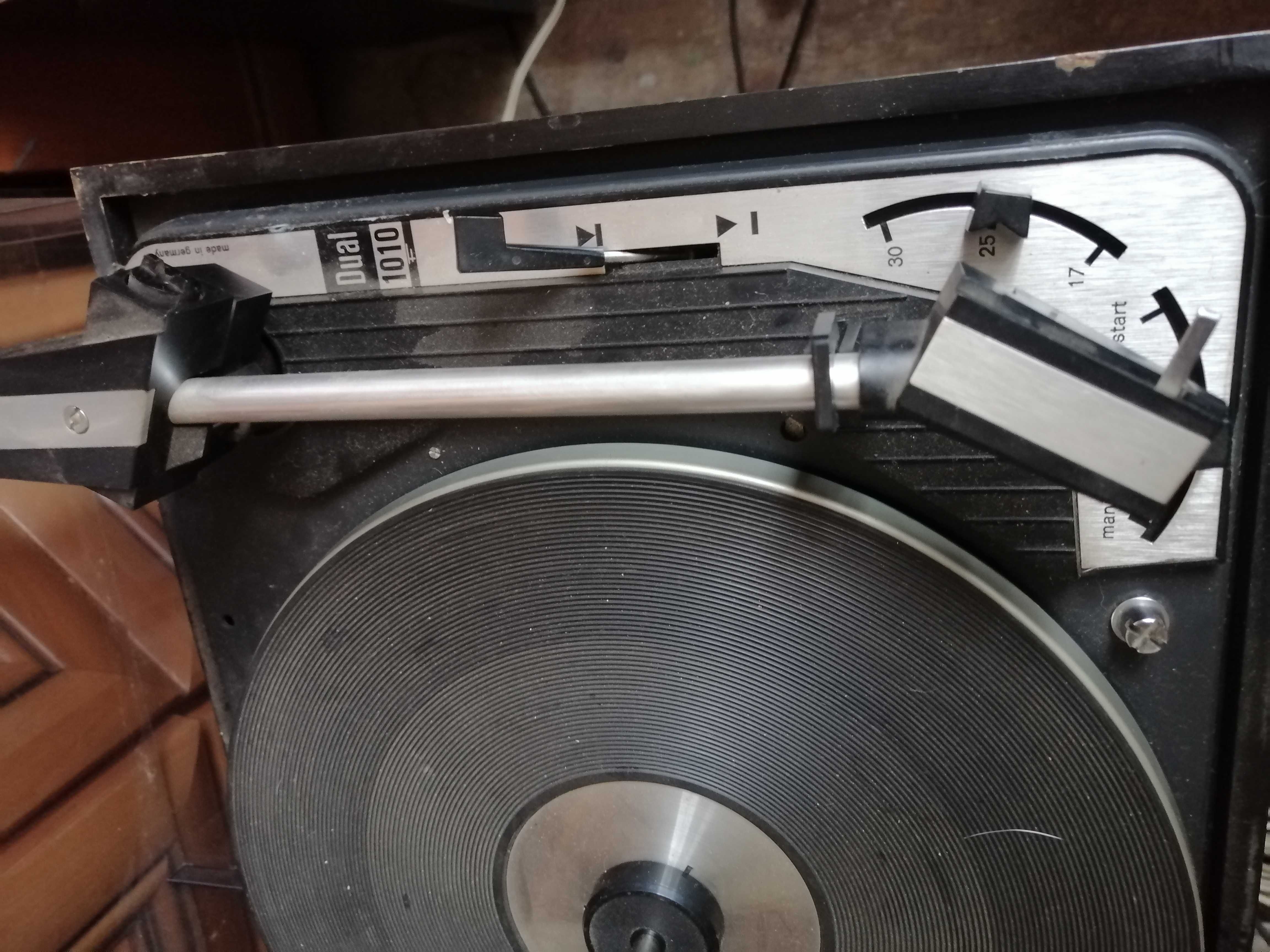 Gramofon Dual 1010  ze Wzmacniaczem