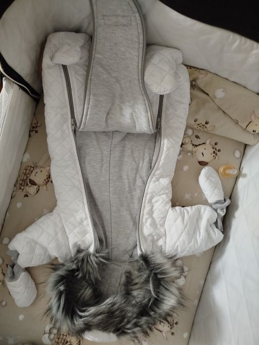 Nowy kombinezon Zyzio Zuzia r. 62