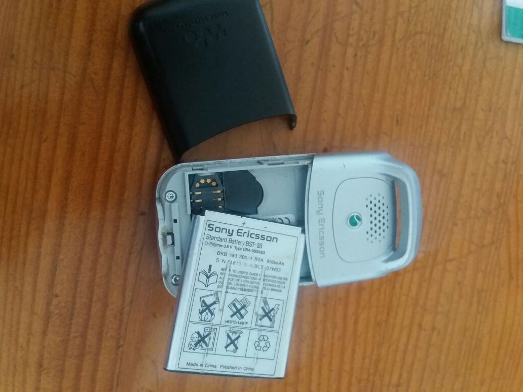 Sony Ericsson W300 i Vintage 100% funcional