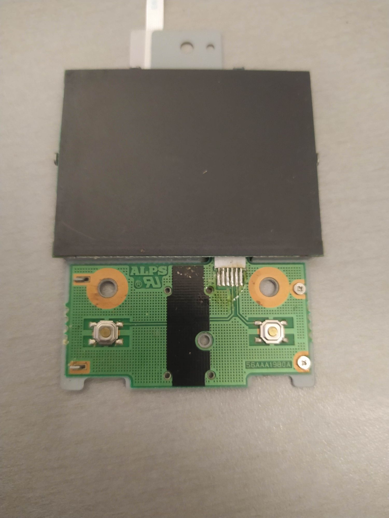 Toshiba Satellite Touchpad G83C0001L610