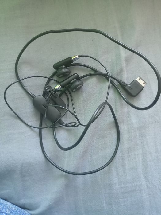 Słuchawki do Samsunga J760