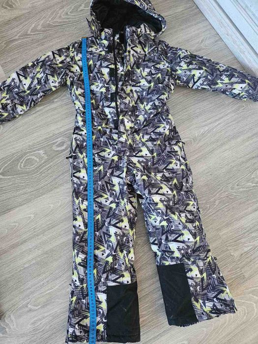 Комбинезон на мальчика 128 см