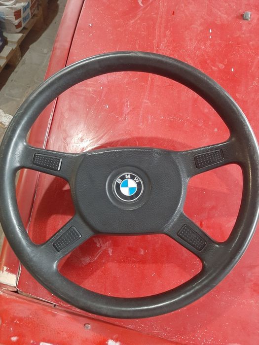 Продам руль бмв в хорошом стані