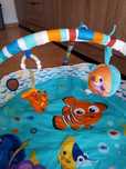 Parque de atividades para bebe com bonequinhos em otimo estado