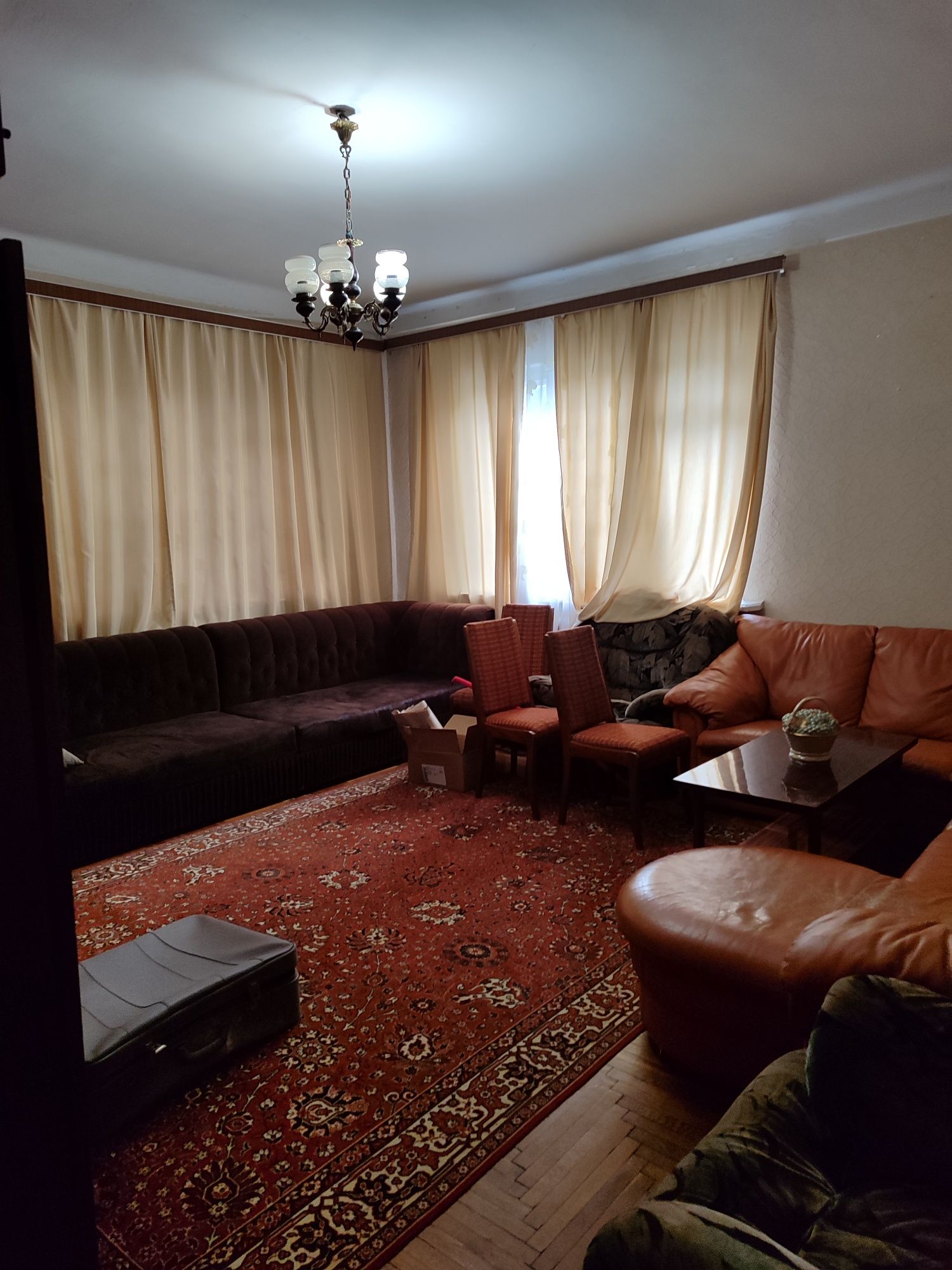 Продам будинок в м.Гощі