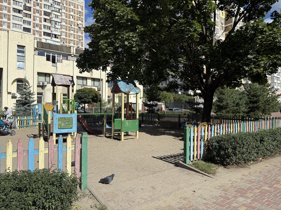 продаж квартири 1 кім просп. Івасюка 56