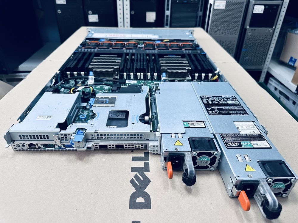 DELL Poweredge R640 4LFF + 2SFF