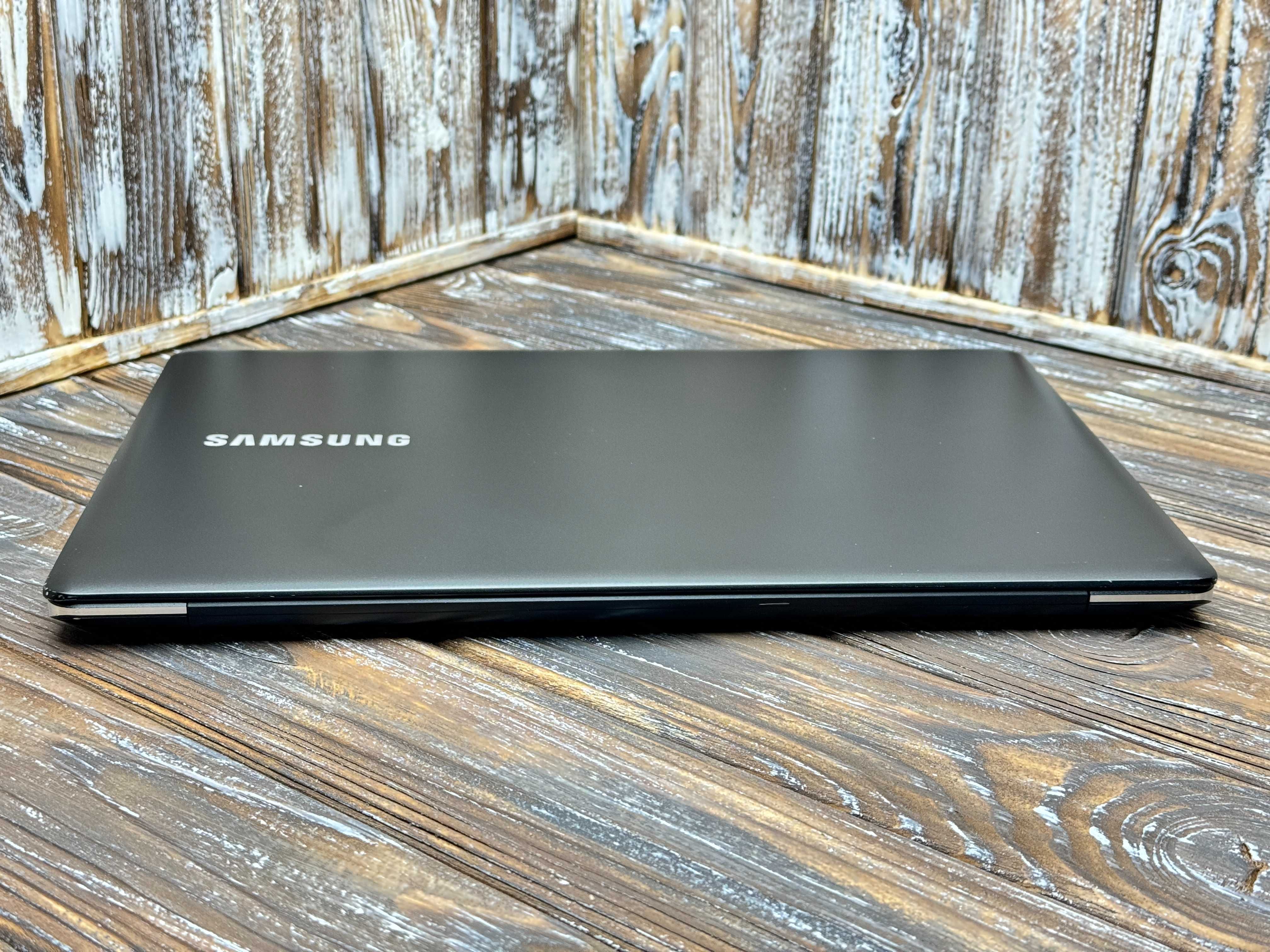 Недорогий Геймерський Ноутбук Samsung NP940Z5L-X03US/+ПОДАРУНОК