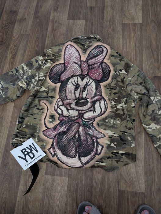 Класна рубашка з Мики