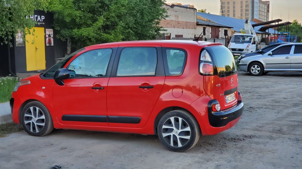 Citroen c3 picasso 2014/220000 пробігу