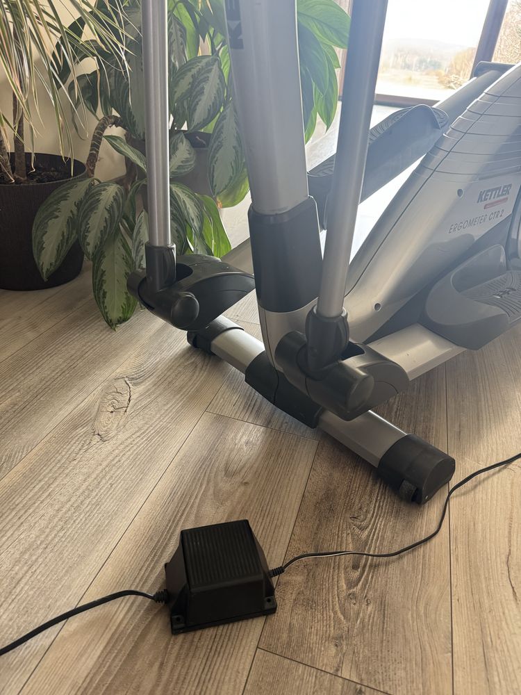 Orbitrek indukcyjny Kettler Ergometer CTR2