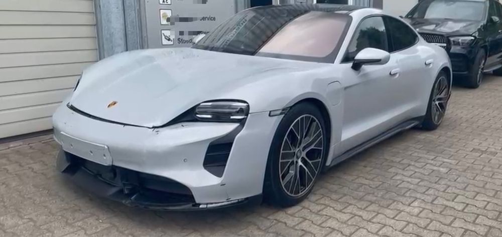 Porsche tycan sport 350kw // 476 PS iva dedutivel