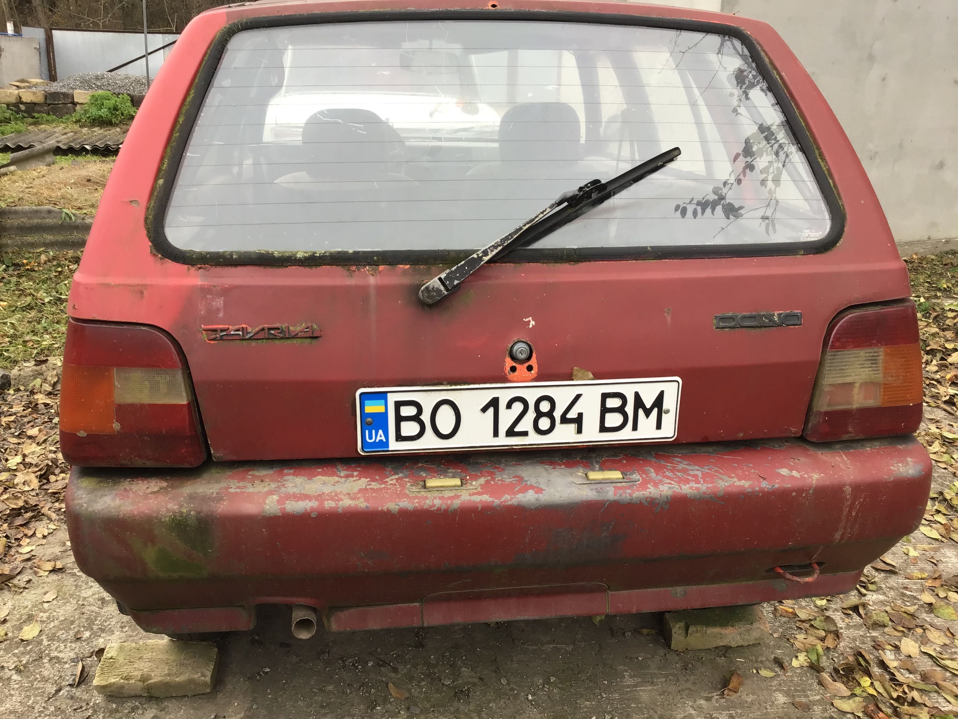 Легковий автомобіль ЗАЗ-1105 Дана