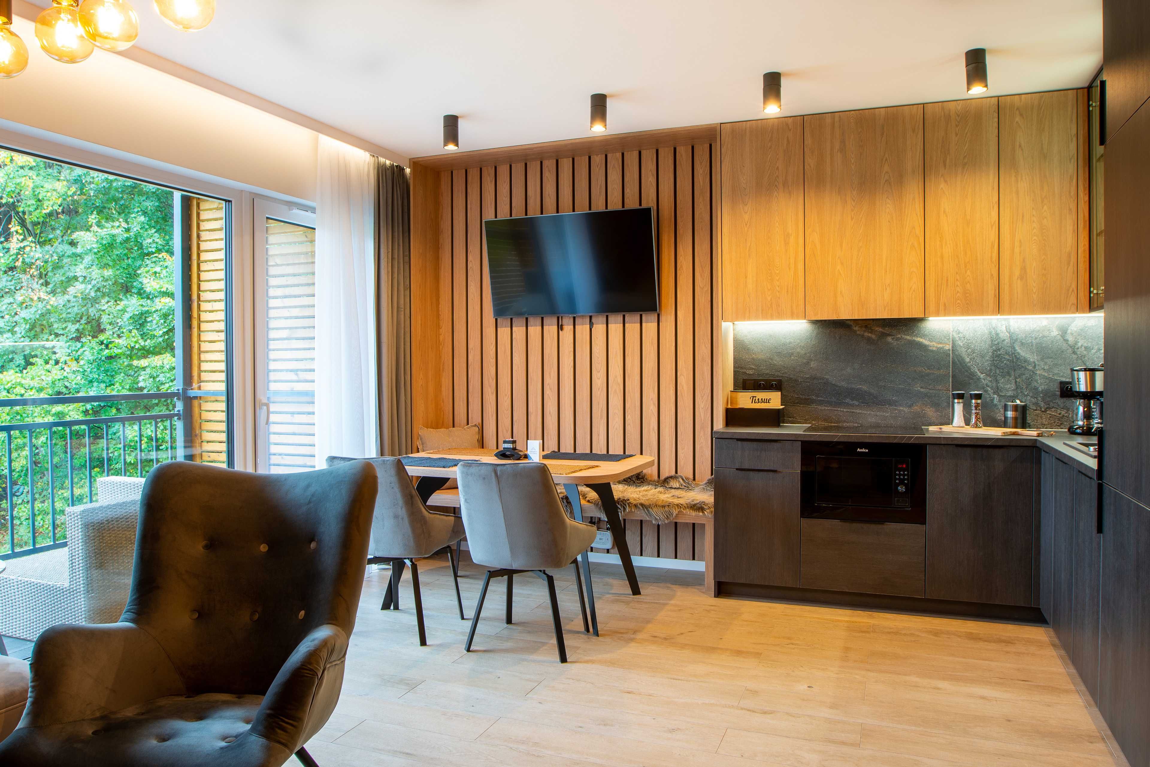 Nocleg apartament wakacje w górach Beskidach Szczyrk sauna jacuzzi