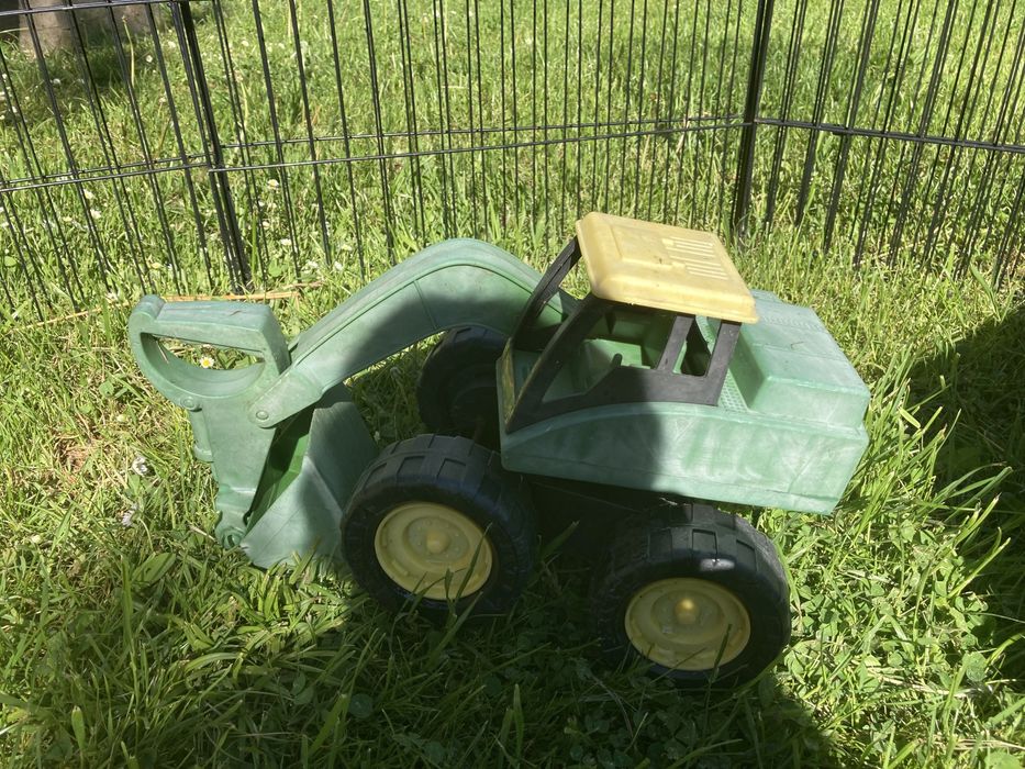 Traktor dziecięcy