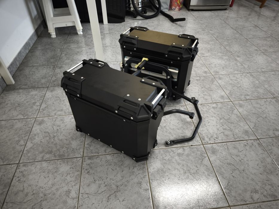 Voge Malas laterais com suportes  voge 525 dsx e 625 dsx.
