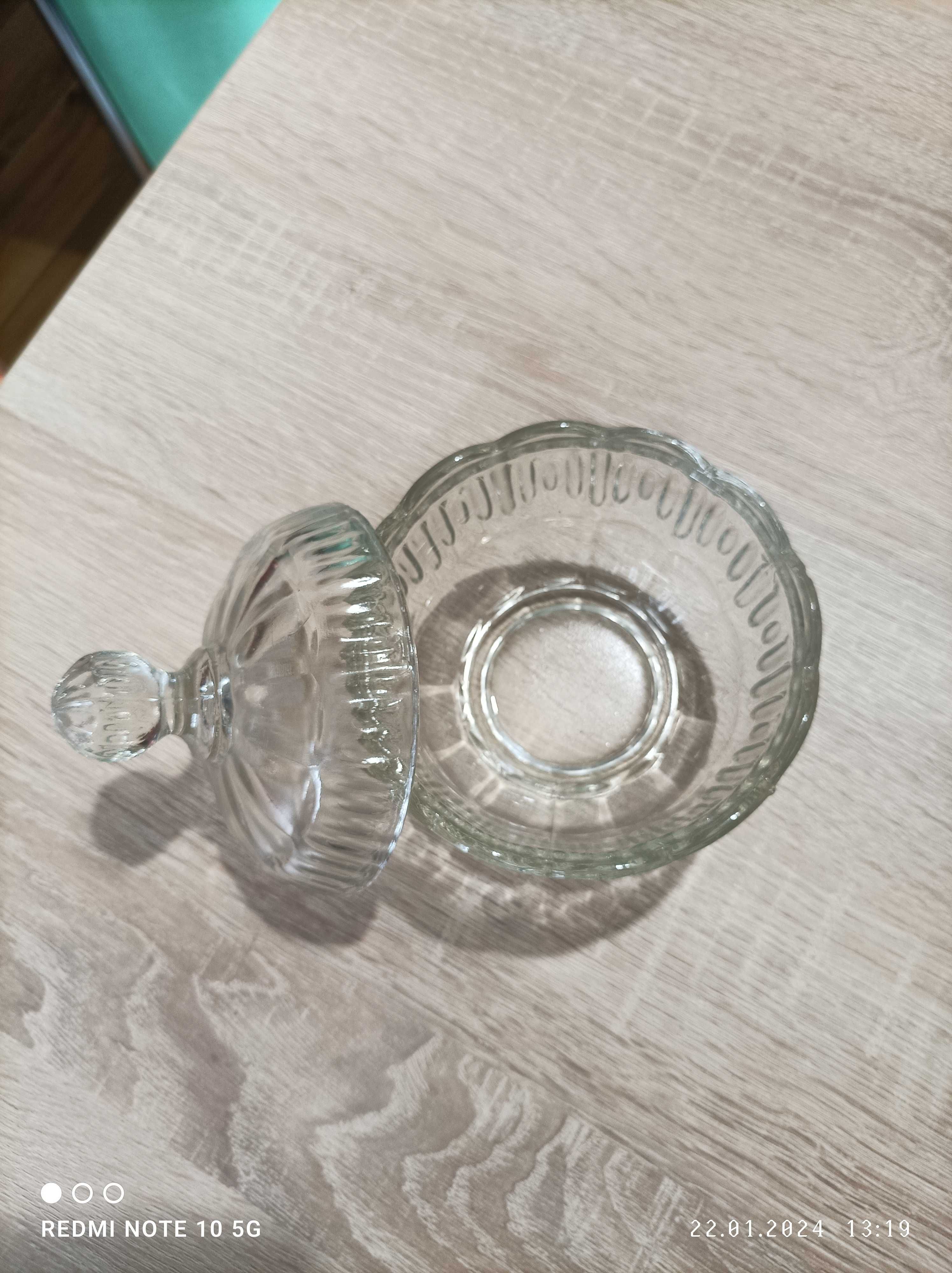 Cukiernica szklana przeźroczysta z pokrywką PRL