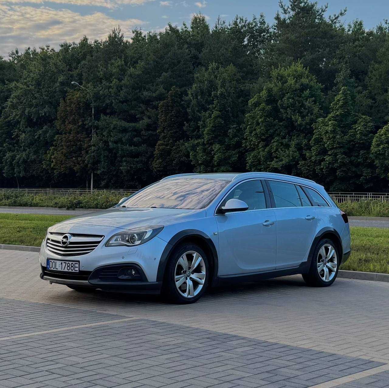 Opel Insignia Tourer SW4x4|2.0Turbo + LPG 250KM|Automat|CarPlay|2014