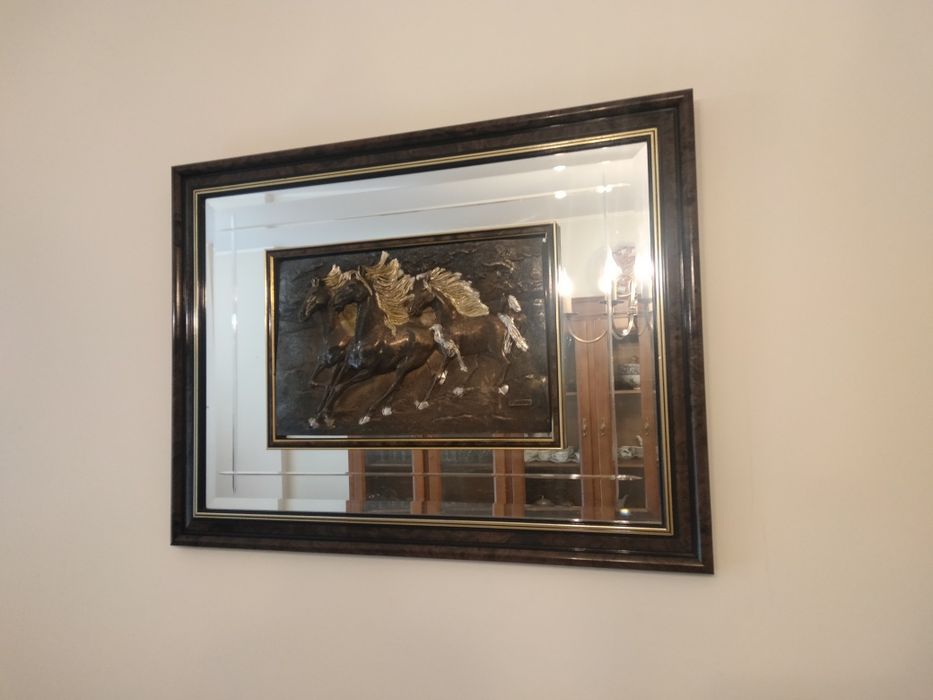 Quadro com espelho e cavalos