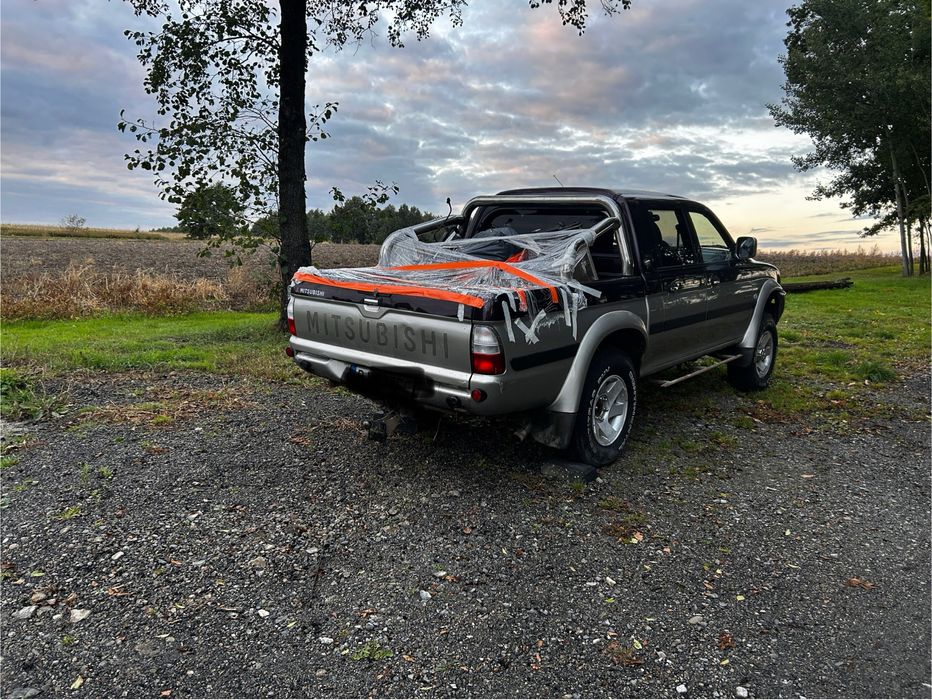 Mitsubishi L200 (pick up)