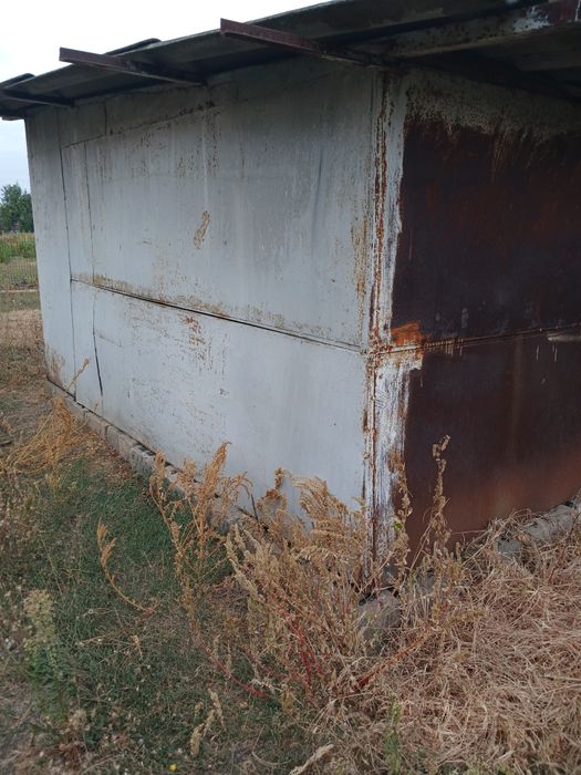 Продам металевий сарай