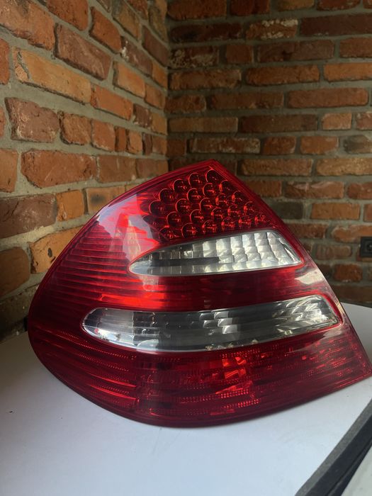 Фонарь, ліхтар задній, стоп правий лівий mercedes w211