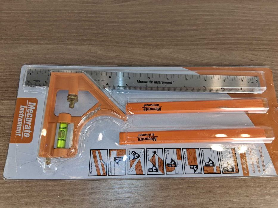 Y043 Kątownik Mierniczy Mecurate 12" 300mm Z Libellą i Rysikiem
