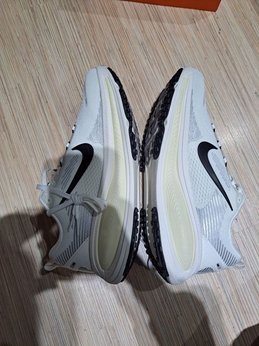 Buty do biegania Nike Vomero 18