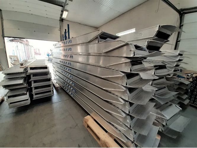Najazdy aluminiowe, rampy aluminiowe 3,5m 2,7t-3,5t Wysyłka
