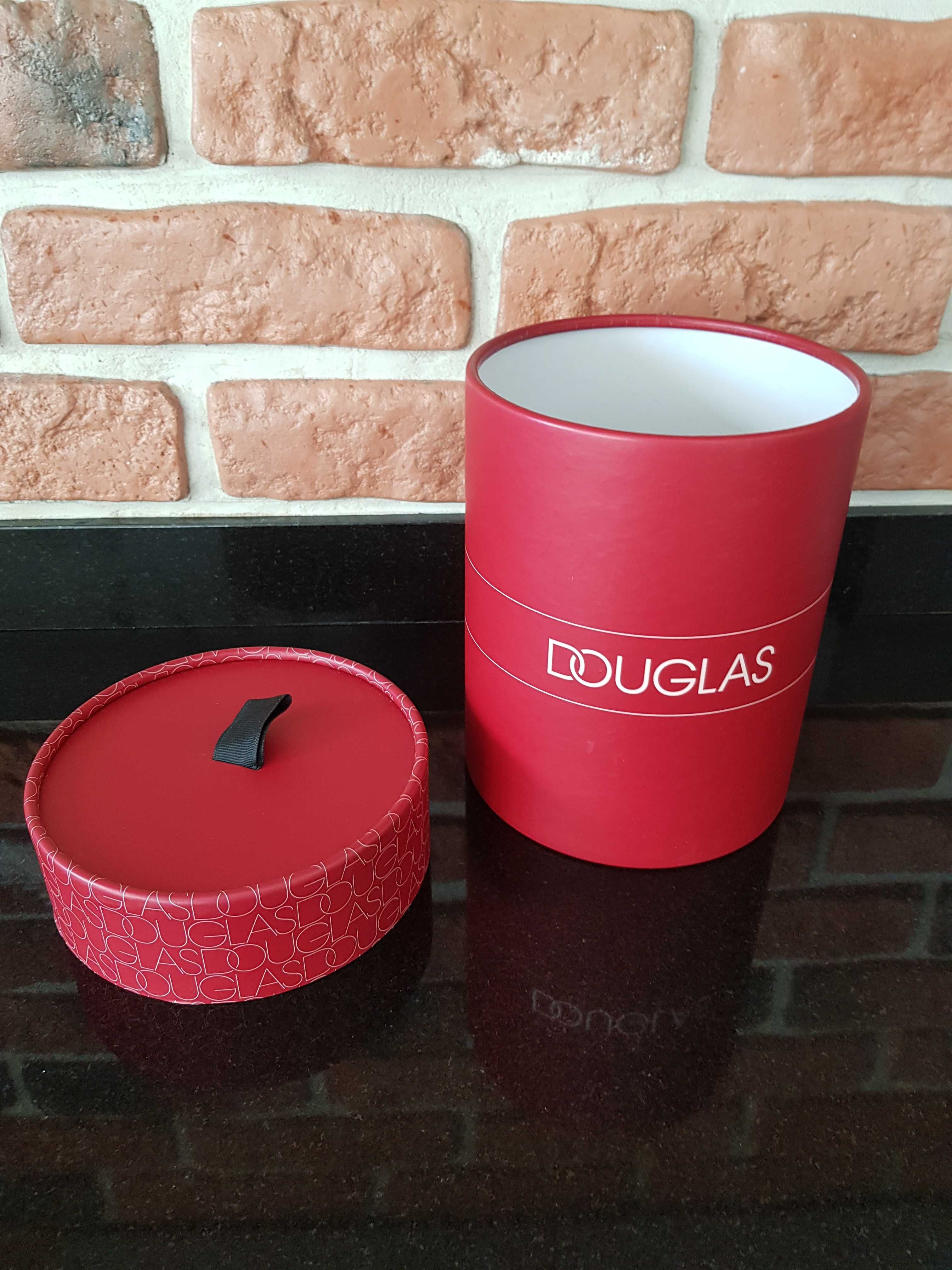 Ozdobne pudełko Douglas średnie 18,5 cm + sizal gratis!