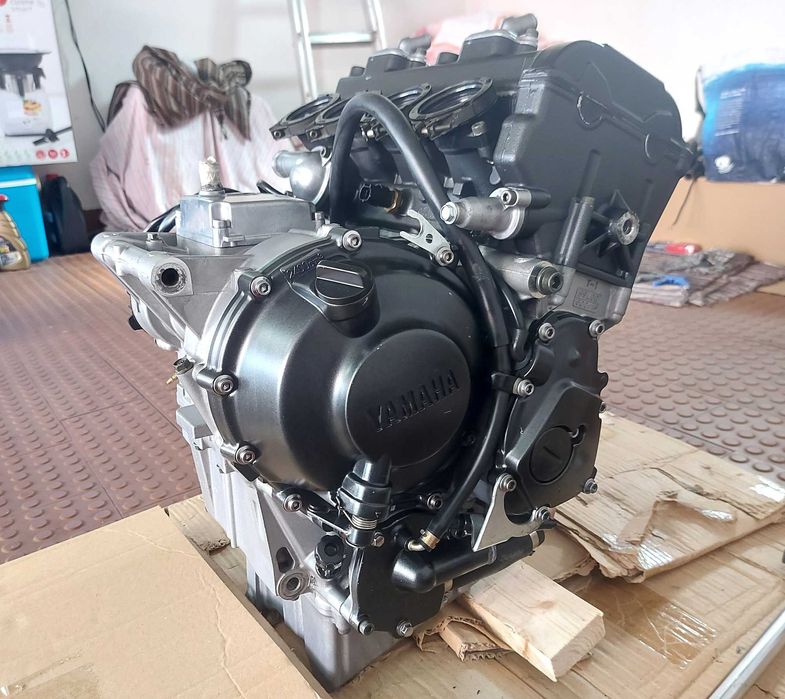 YAMAHA R6 2001 em excelente estado