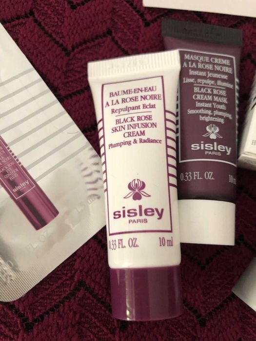 Sisley - zestaw Black Rose + kosmetyczka + pudełko prezentowe