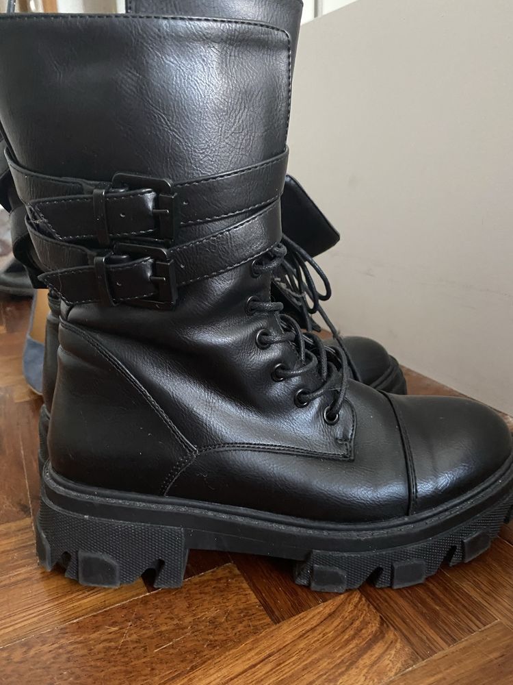 Botas estilo militar