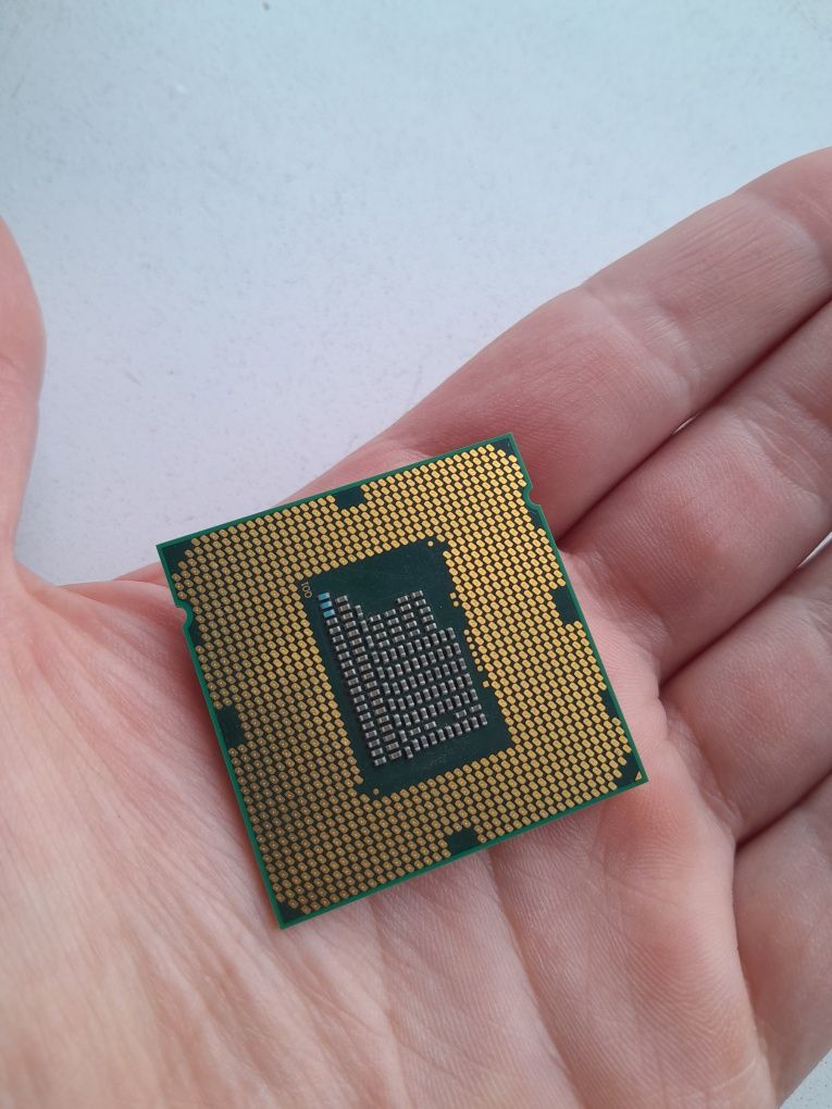 Intel pentium g630 2.7 Гц 1155 socket