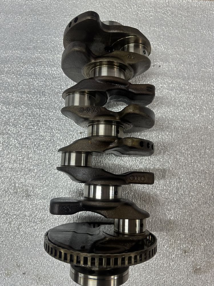 Колінвал 1.8 TSI BZB 06HK CDA